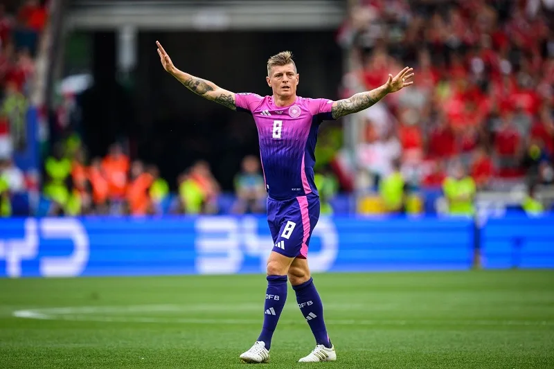 toni kroos giai nghe